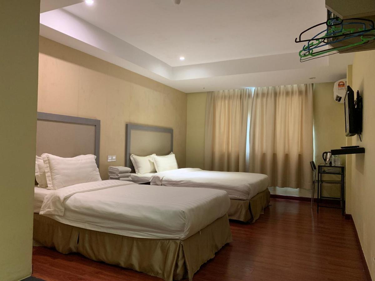 Mcity Inn Miri Zewnętrze zdjęcie
